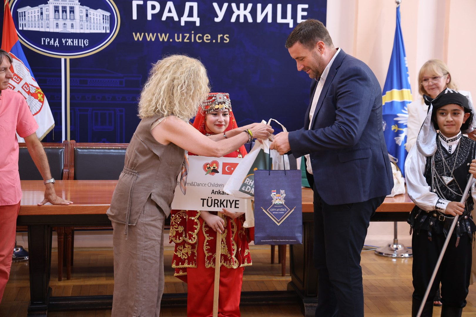 18_licidersko_srce_prijem_gradska_kuća_foto_4.jpg 18_licidersko_srce_prijem_gradska_kuća_foto_4.jpg