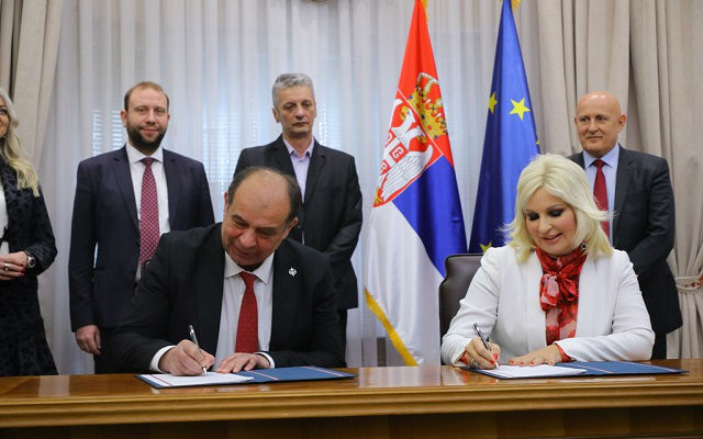 Potpisan Ugovor prenosu vlasništva nad aerodromom Ponikve