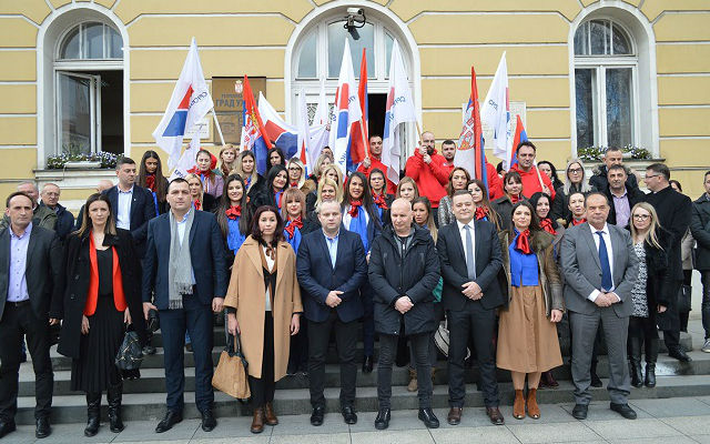 Koalicija "Aleksandar Vučić - Za našu decu" predala listu