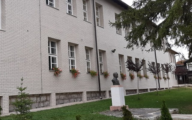U školi na Zlatiboru biće pušten u rad zatvoreni bazen