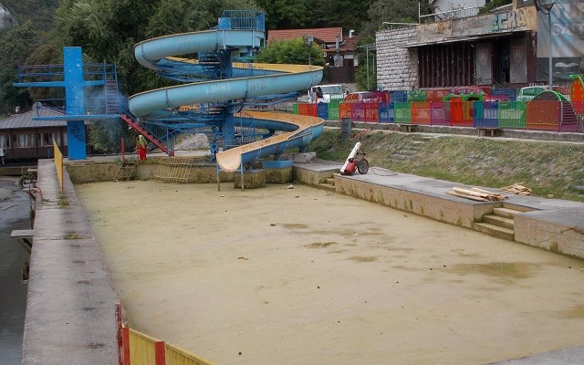 Bez rasvete i ozvučenja zbog radova na plaži