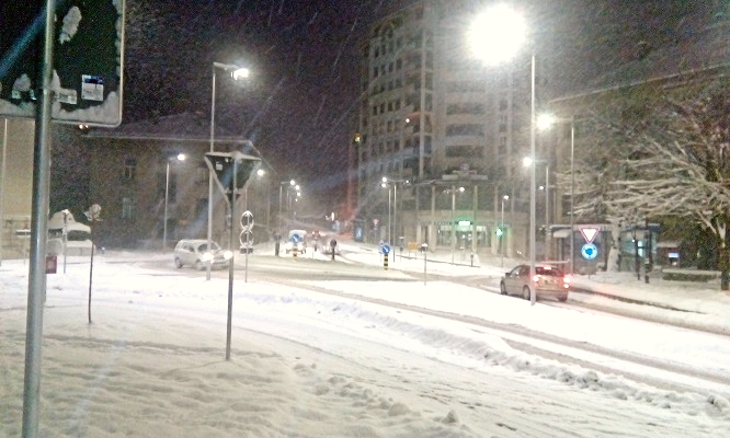 Smetovi na Kadinjači usporavaju saobraćaj