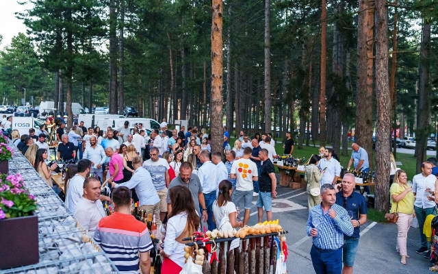 Avgust – mesec zvezdanih noći i letnjih vibracija na Gondoli