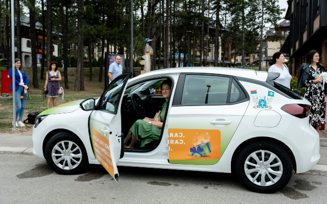 Dobitnici Opel Corse uručen automobil