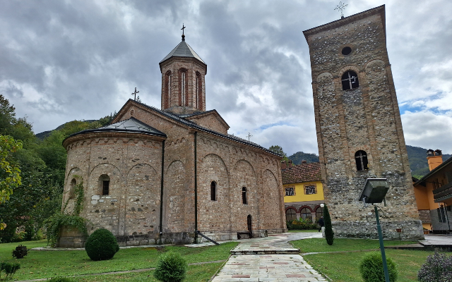 Od rukopisnih knjiga do "Doma ćirilice"