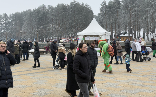Broj posetilaca na Zlatiboru veliki i za Sretenje