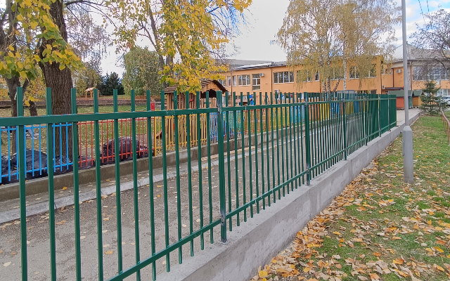 Opština Bajina Bašta ulaže u bezbednost najmlađih – počela izgradnja nove ograde oko Predškolske ustanove „Neven“