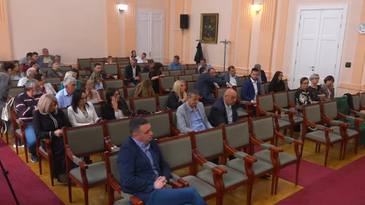 Foto: Print screen Youtube/Uzice Live