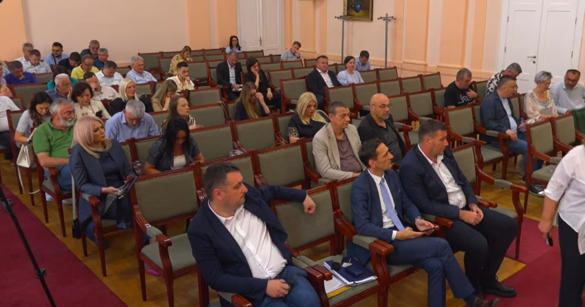 Foto: Print screen Youtube/Uzice Live
